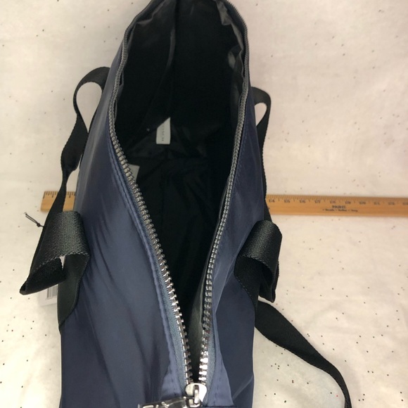 NWT Coach Travel / Weekender Duffle Bag Zippered- Navy Bluer - Picture 6 of 11